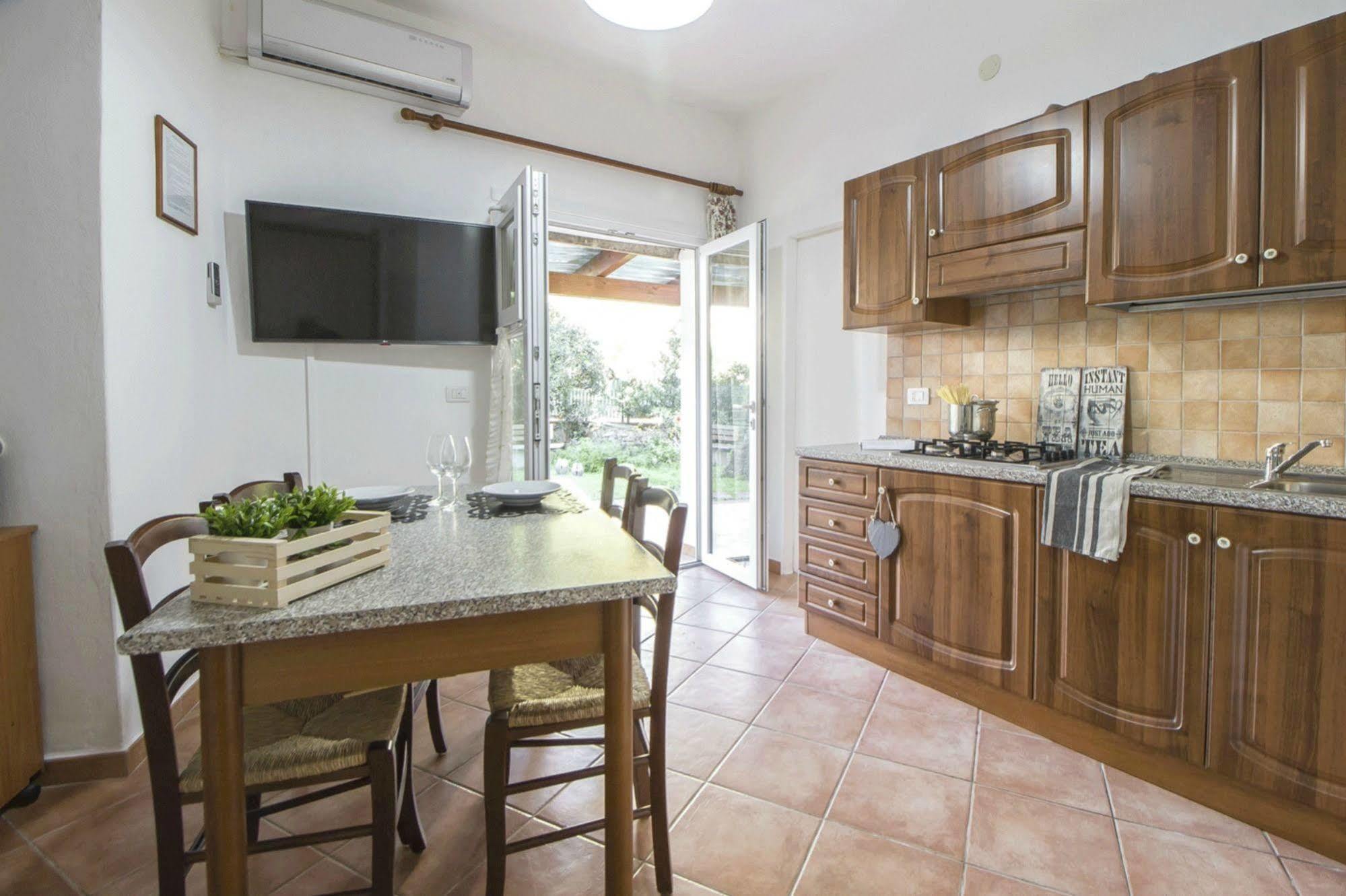 Casa Vacanze Cau - Viale Europa Alghero Exterior photo